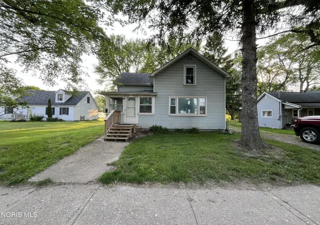 Homes for sale in Liberty Center, OH | 713 East St, Liberty Center, OH 43532 | MLS# 10008439