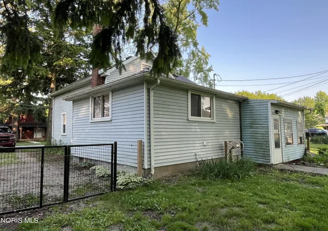 Homes for sale in Liberty Center, OH | 713 East St, Liberty Center, OH 43532 | MLS# 10008439