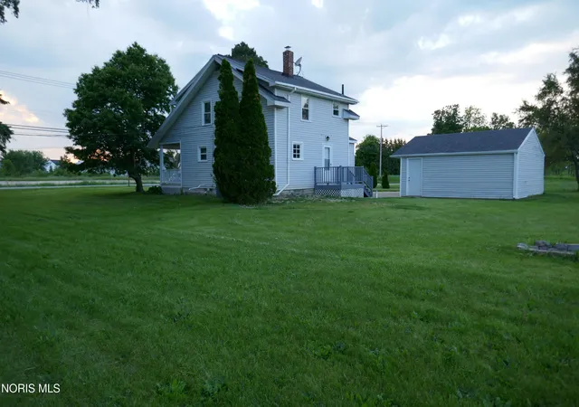 3rd image of 29658 Tracy Rd, Walbridge, OH 43465 | MLS# 10008322