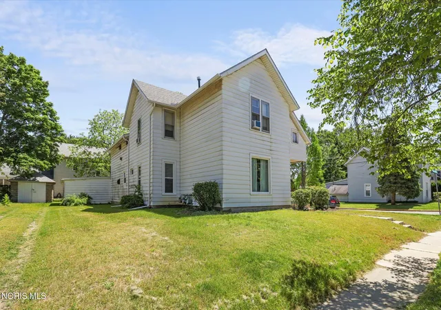 2nd image of 502 N Prospect St, Bowling Green, OH 43402 | MLS# 10008488
