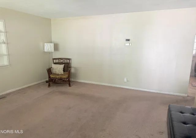 Photo 3 of Single family home for sale at 102 Friars Ln, Toledo, OH 43615 | MLS# 10008339 | Listing updated on 2026-07-13