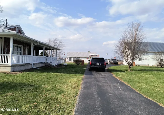 Homes for sale in Metamora, OH | 3310 County Road S, Metamora, OH 43540 | MLS# 10008376
