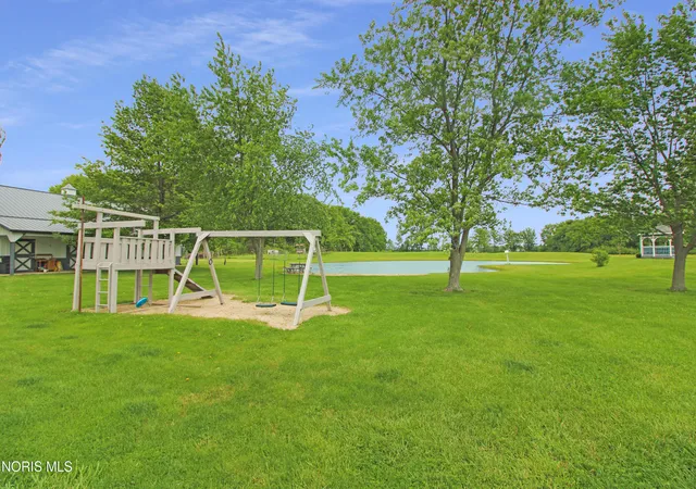 Homes for sale in Oak Harbor, OH | 9775 W Bloom Rd, Oak Harbor, OH 43449 | MLS# 10008392