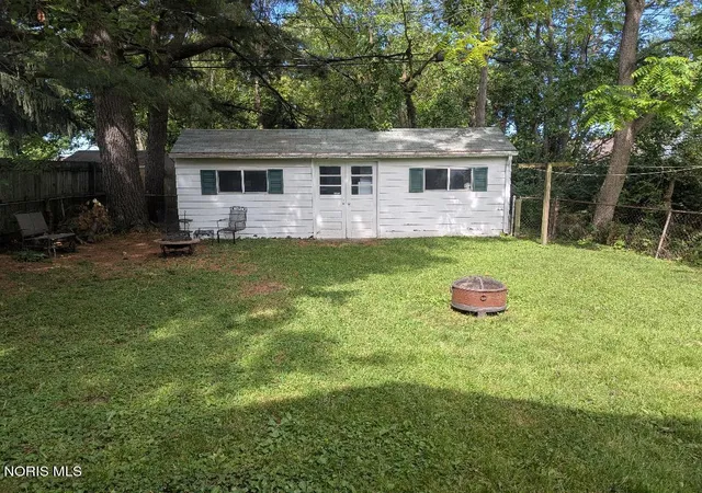 Homes for sale in Toledo, OH | 5121 Adella St, Toledo, OH 43613 | MLS# 10008510