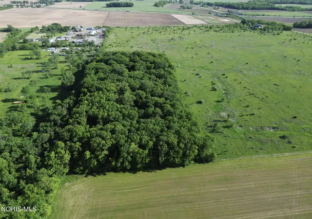 Homes for sale in Archbold, OH | 26422 County Road J, Archbold, OH 43502 | MLS# 10008415