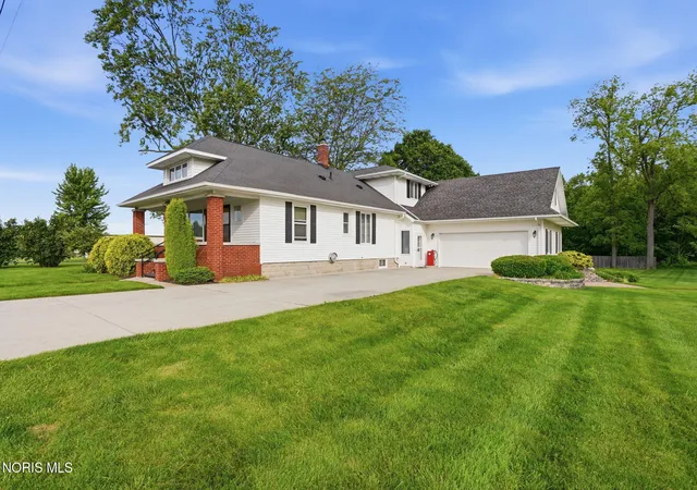 Photo 3 of Sale Pending at 7918 County Rd 313, Findlay, OH 45840 | MLS# 10008612 | Listing updated on 2026-08-18