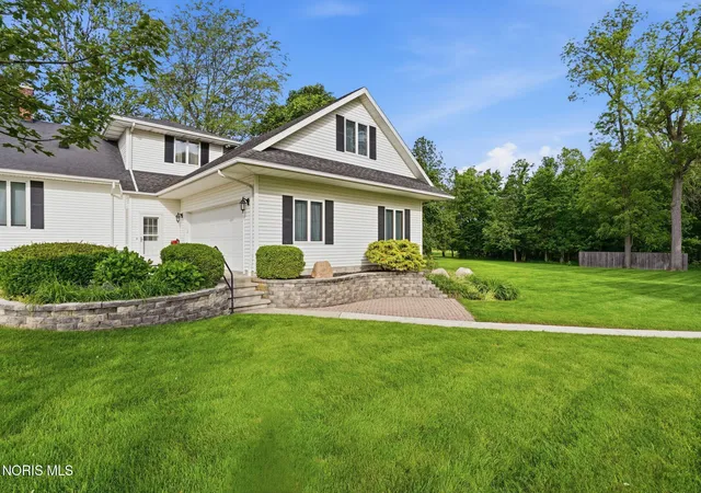 Photo 4 of Sale Pending at 7918 County Rd 313, Findlay, OH 45840 | MLS# 10008612 | Listing updated on 2026-08-18