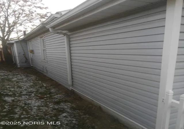 3rd image of 2433 Paradise Ave, Toledo, OH 43613 | MLS# 10008421