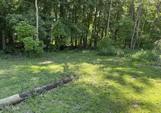 Homes for sale in Montpelier, OH | 129 Sunset Blvd, Montpelier, OH 43543 | MLS# 10008463