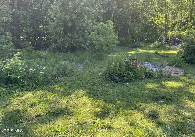 Homes for sale in Montpelier, OH | 129 Sunset Blvd, Montpelier, OH 43543 | MLS# 10008463