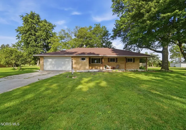 Homes for sale in Genoa, OH | 1678 N Smith Dr, Genoa, OH 43430 | MLS# 10008537