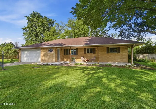 Homes for sale in Genoa, OH | 1678 N Smith Dr, Genoa, OH 43430 | MLS# 10008537