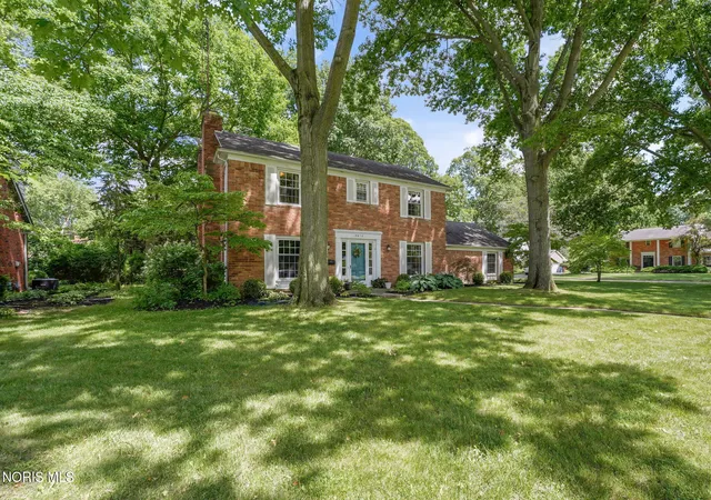 2nd image of 3610 Chesterton Dr, Toledo, OH 43615 | MLS# 10009186