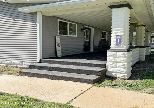 Homes for sale in Lyons, OH | 413 N Adrian St, Lyons, OH 43533 | MLS# 10008493