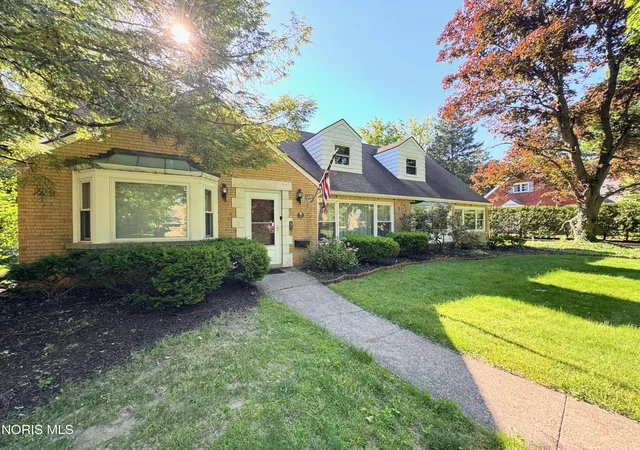 Photo 51 of Single family home for sale at 2806 Meadowwood Dr, Toledo, OH 43606 | MLS# 10008971 | Listing updated on 2026-09-11