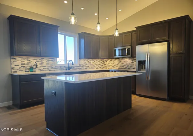 3rd image of 700 Winter Ct, Carey, OH 43316 | MLS# 10008538