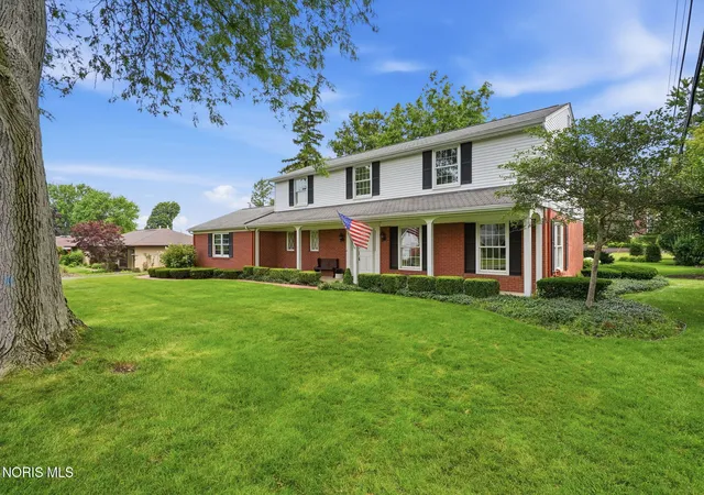 Homes for sale in Findlay, OH | 120 Church Hill Dr, Findlay, OH 45840 | MLS# 10008628
