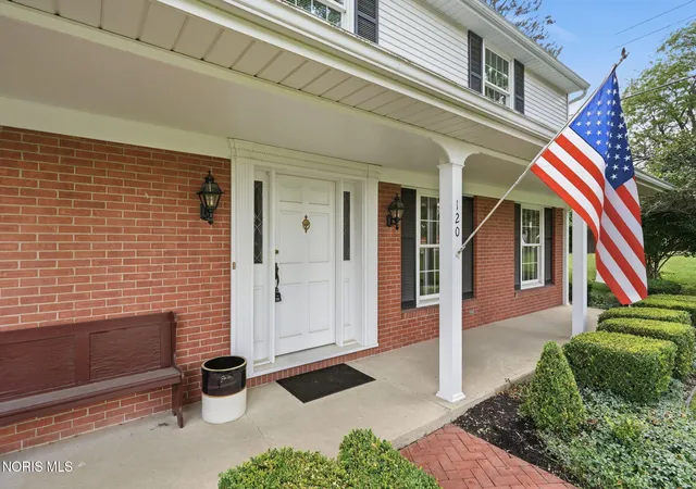 Homes for sale in Findlay, OH | 120 Church Hill Dr, Findlay, OH 45840 | MLS# 10008628