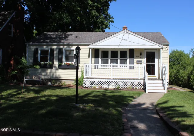 Homes for sale in Toledo, OH | 5824 Adelaide Dr, Toledo, OH 43613 | MLS# 10008634