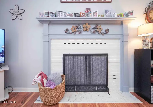 Listing Photo 4 - Condo for sale in building located at 1932 Queenswood Dr, Findlay, OH 45840