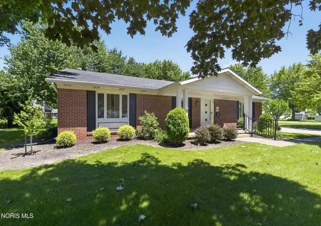 Homes for sale in Napoleon, OH | 1006 Westchester Ave, Napoleon, OH 43545 | MLS# 10008644