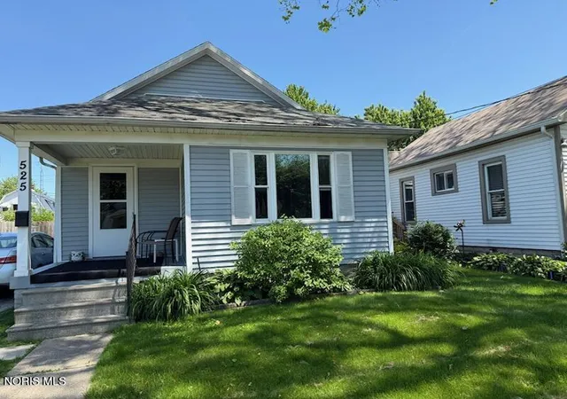 Homes for sale in Toledo, OH | 525 Plymouth St, Toledo, OH 43605 | MLS# 10008645