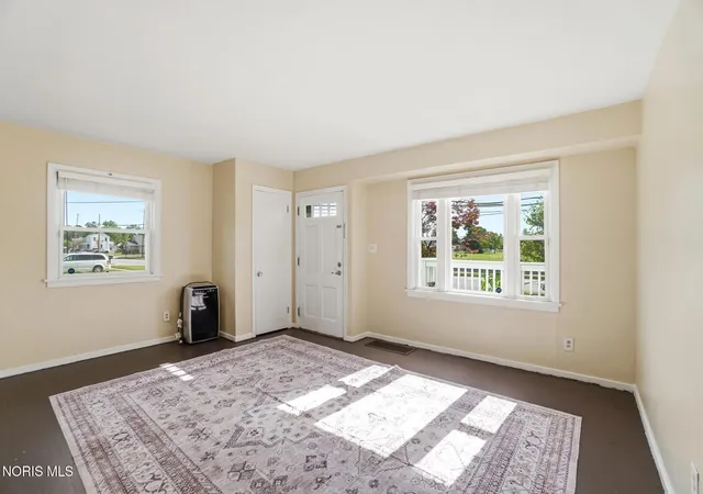 Photo 3 of Single family home for sale at 4325 Suder Ave, Toledo, OH 43611 | MLS# 10008648 | Listing updated on 2026-07-08