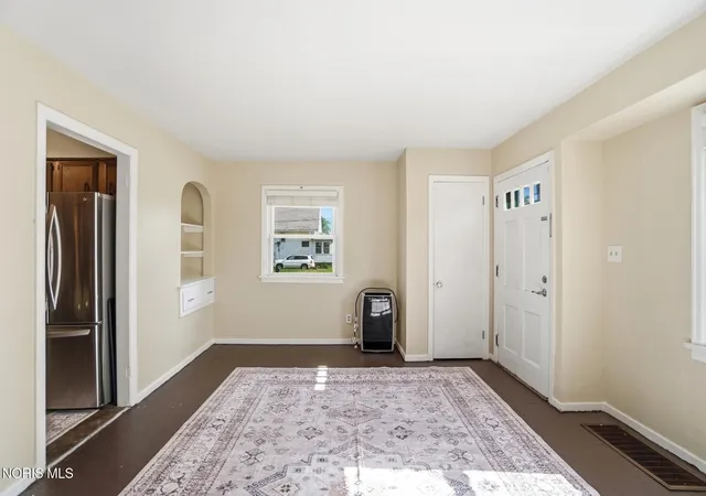 Photo 3 of Single family home for sale at 4325 Suder Ave, Toledo, OH 43611 | MLS# 10008648 | Listing updated on 2026-07-08