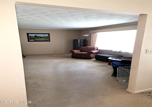 Homes for sale in Findlay, OH | 300 Mohican Rd, Findlay, OH 45840 | MLS# 10008695