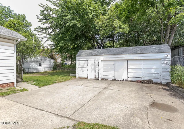 4th image of 1916 Berdan Ave, Toledo, OH 43613 | MLS# 10008728