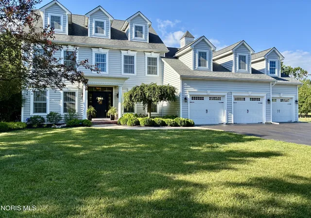1st image of 7935 Rockridge Dr, Maumee, OH 43537 | MLS# 10008762
