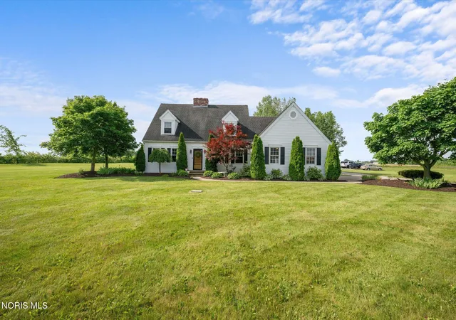 Homes for sale in Oak Harbor, OH | 11700 W Genzman Rd, Oak Harbor, OH 43449 | MLS# 10008757