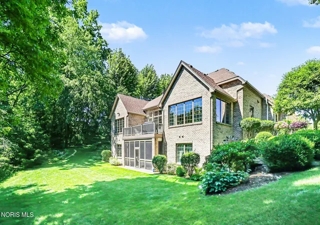 2nd image of 3401 Swan Ridge Ln, Maumee, OH 43537 | MLS# 10008840