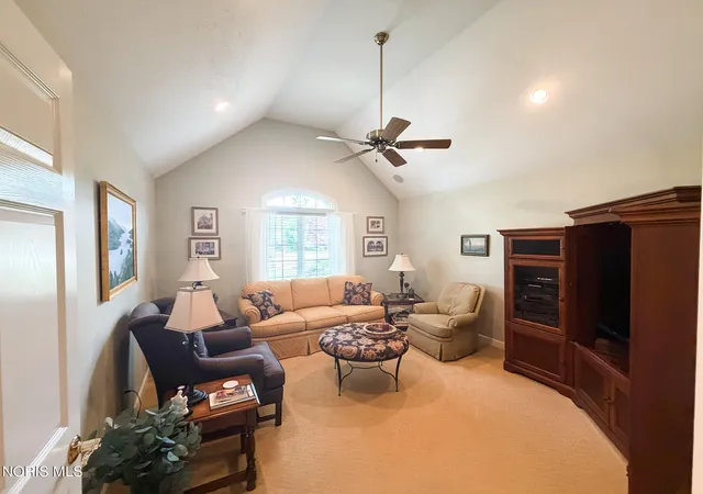 Photo 4 of House for sale at 8977 Whispering Pine Curv, Sylvania, OH 43560 | MLS# 10008787 | Listing updated on 2026-07-30