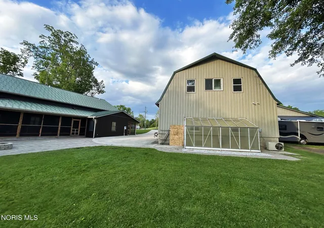 Homes for sale in Montpelier, OH | 113 Wilson Dr, Montpelier, OH 43543 | MLS# 10008782