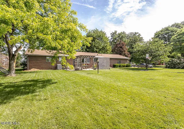 Homes for sale in Upper Sandusky, OH | 903 N Warpole St, Upper Sandusky, OH 43351 | MLS# 10008768