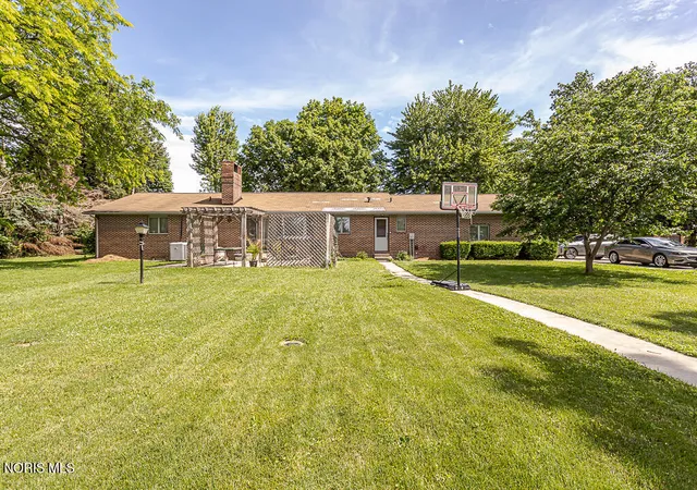 Homes for sale in Upper Sandusky, OH | 903 N Warpole St, Upper Sandusky, OH 43351 | MLS# 10008768