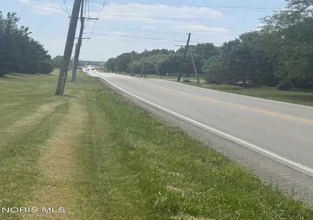 Photo 3 of Land for sale at 0 County Rd 140, Findlay, OH 45840 | MLS# 10008821 | Listing updated on 2026-06-08