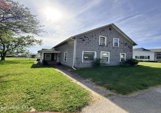 Homes for sale in Bryan, OH | 709 S Main St, Bryan, OH 43506 | MLS# 10008775