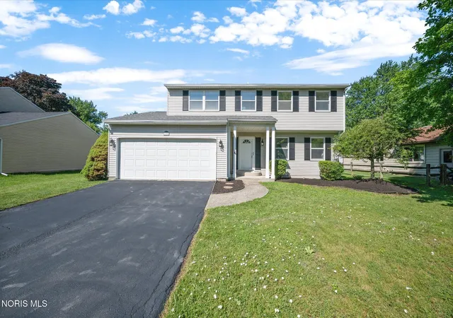 Homes for sale in Perrysburg, OH | 130 Pheasant Dr, Perrysburg, OH 43551 | MLS# 10008801