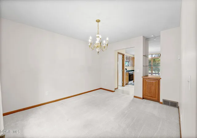 5th image of 1967 Hamilton Dr, Perrysburg, OH 43551 | MLS# 10009337