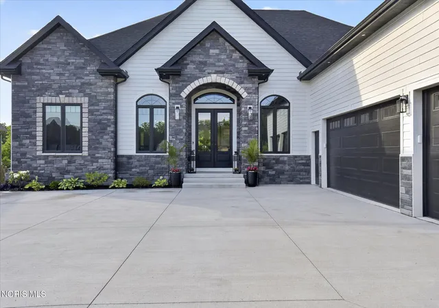 2nd image of 30316 Jacqueline Pl, Perrysburg, OH 43551 | MLS# 10008839