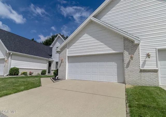 Photo 3 of Condo for sale at 6416 Madison Cvs Ct #18, Sylvania, OH 43560 | MLS# 10009090 | Listing updated on 2026-07-06