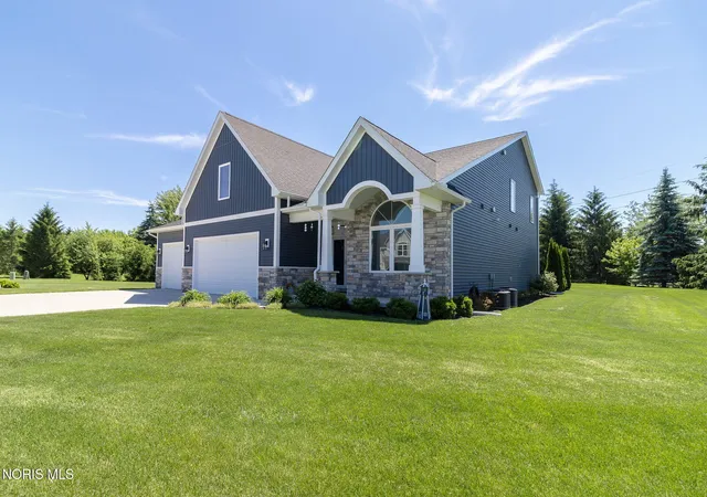 2nd image of 5836 Walnut Springs Blvd, Sylvania, OH 43560 | MLS# 10008874