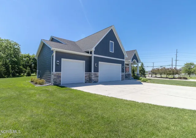 3rd image of 5836 Walnut Springs Blvd, Sylvania, OH 43560 | MLS# 10008874