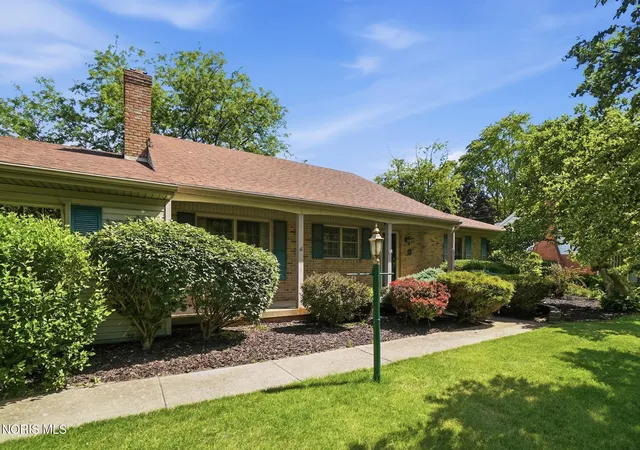 Photo 1 of Single family home for sale at 1626 Imperial Ln, Findlay, OH 45840 | MLS# 10008921 | Listing updated on 2026-06-14