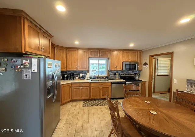 Homes for sale in Napoleon, OH | 239 Pontious Pl, Napoleon, OH 43545 | MLS# 10008961