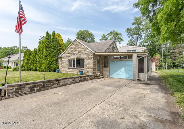 1st image of 1020 Birch Ave, Maumee, OH 43537 | MLS# 10008924
