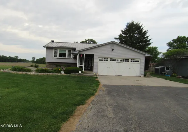 Photo 3 of Single family home for sale at 11203 County Rd N30, Montpelier, OH 43543 | MLS# 10008941 | Listing updated on 2026-08-24