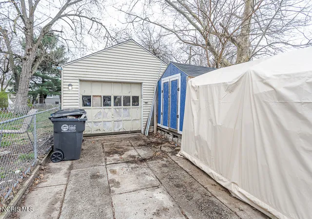 Homes for sale in Toledo, OH | 4021 Rohr Dr, Toledo, OH 43613 | MLS# 10008944